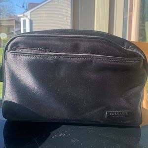 ✨Chanel Makeup bag✨
